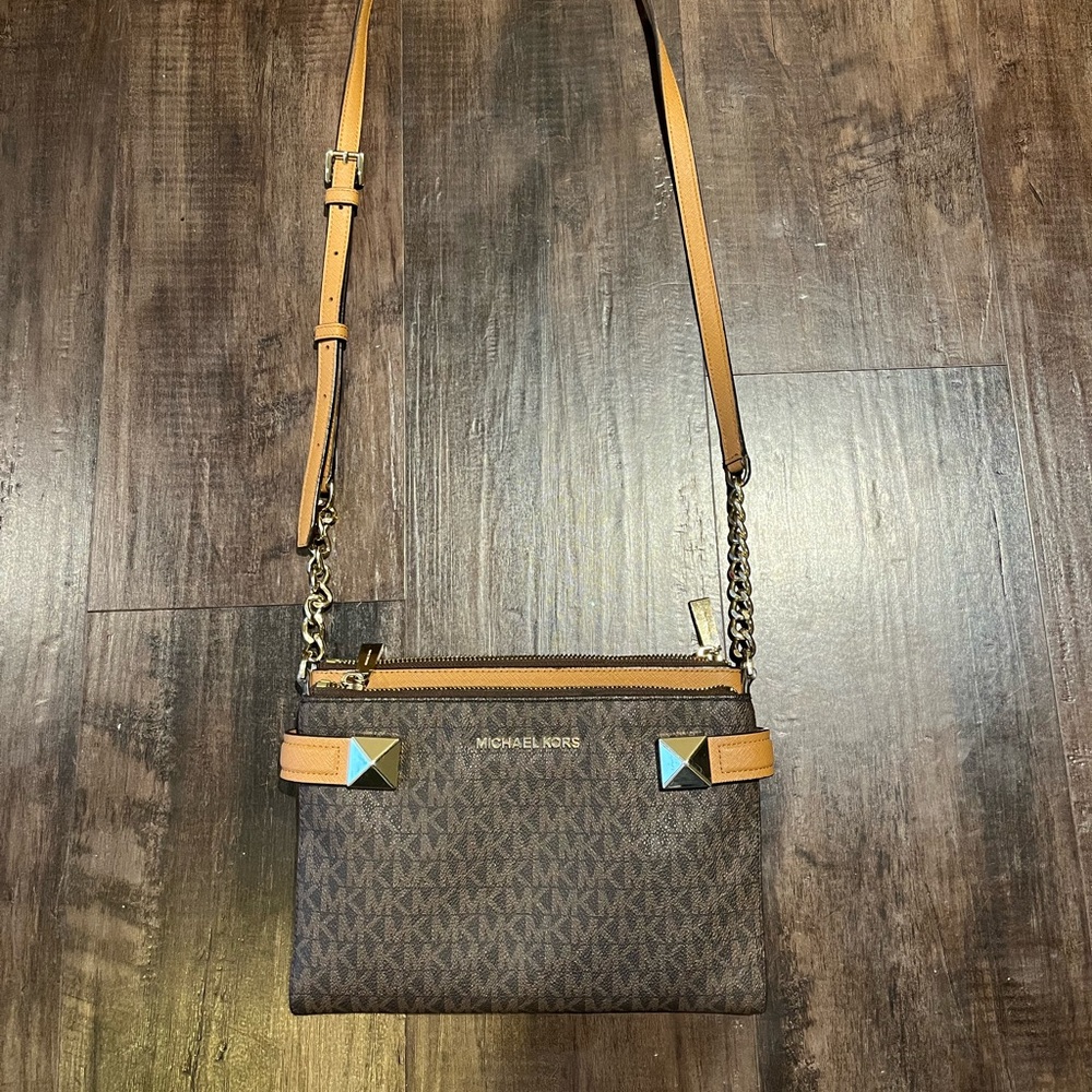Michael Kors Karla Brown/Acorn/Gold Leather East West Crossbody - Picture 2 of 14